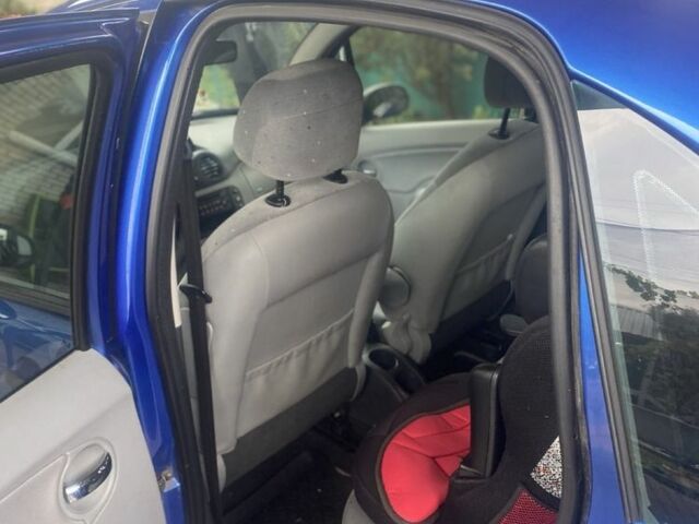 Синий Ситроен С3, объемом двигателя 1.4 л и пробегом 220 тыс. км за 4500 $, фото 5 на Automoto.ua