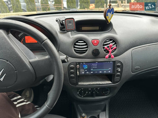 Синий Ситроен С3, объемом двигателя 1.4 л и пробегом 163 тыс. км за 5400 $, фото 13 на Automoto.ua