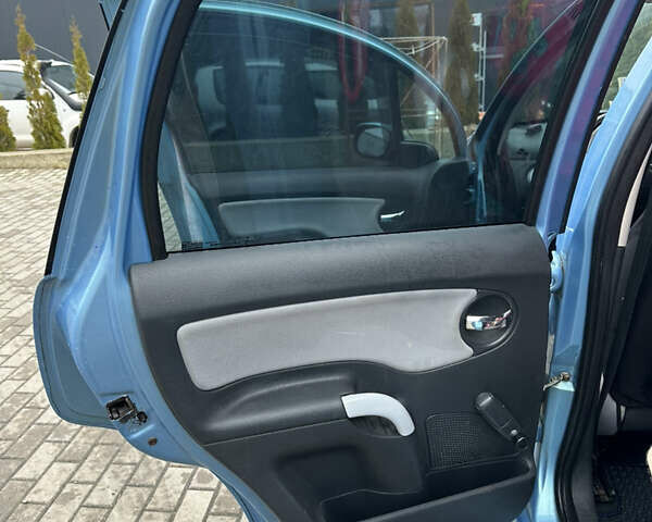 Синий Ситроен С3, объемом двигателя 1.4 л и пробегом 163 тыс. км за 5400 $, фото 17 на Automoto.ua