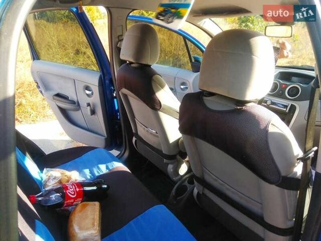 Синий Ситроен С3, объемом двигателя 1.4 л и пробегом 176 тыс. км за 3200 $, фото 2 на Automoto.ua