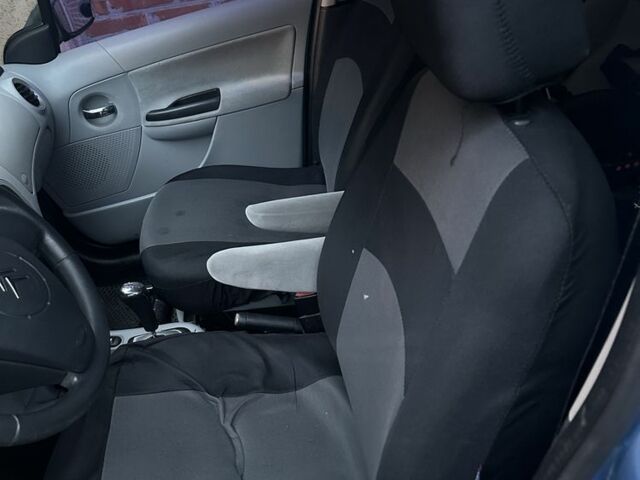 Синий Ситроен С3, объемом двигателя 1.4 л и пробегом 129 тыс. км за 3200 $, фото 2 на Automoto.ua