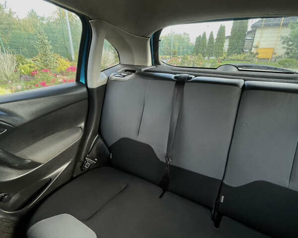 Синий Ситроен С3, объемом двигателя 1.4 л и пробегом 250 тыс. км за 3999 $, фото 27 на Automoto.ua