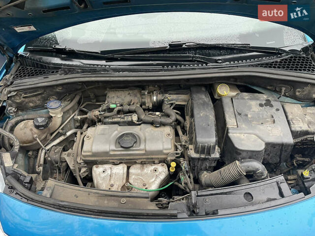 Синий Ситроен С3, объемом двигателя 1.36 л и пробегом 150 тыс. км за 5300 $, фото 3 на Automoto.ua