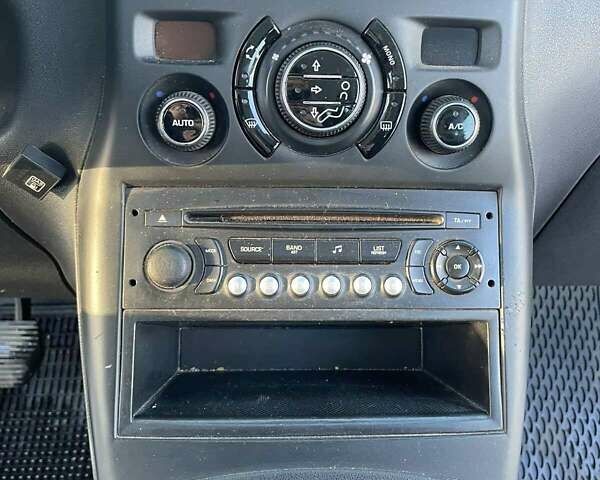 Синій Сітроен С3, об'ємом двигуна 1.4 л та пробігом 180 тис. км за 6300 $, фото 14 на Automoto.ua