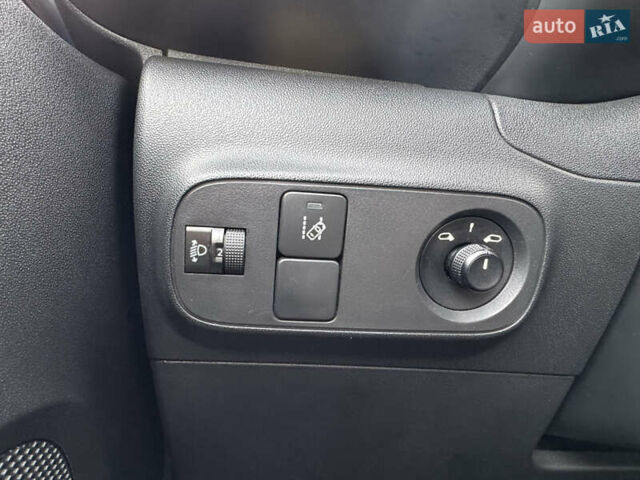 Синій Сітроен С3, об'ємом двигуна 1.2 л та пробігом 76 тис. км за 12399 $, фото 9 на Automoto.ua