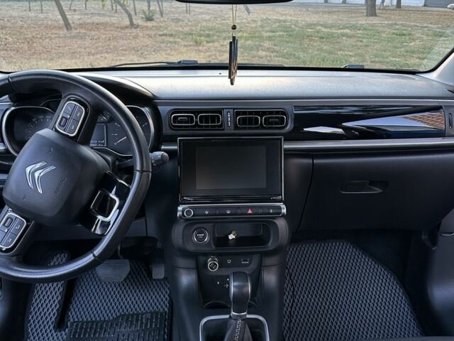 Синий Ситроен С3, объемом двигателя 1.2 л и пробегом 44 тыс. км за 13850 $, фото 2 на Automoto.ua