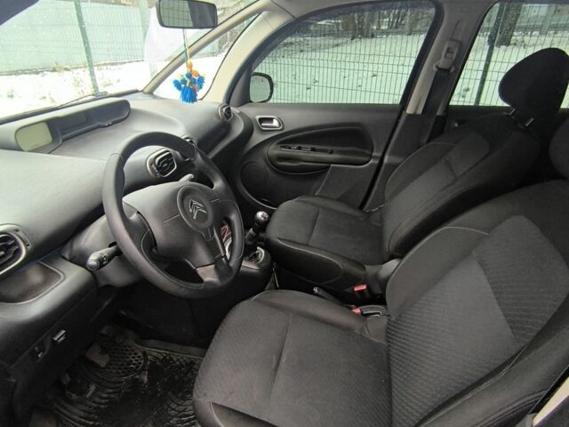 Синий Ситроен С3, объемом двигателя 1.4 л и пробегом 153 тыс. км за 6600 $, фото 3 на Automoto.ua