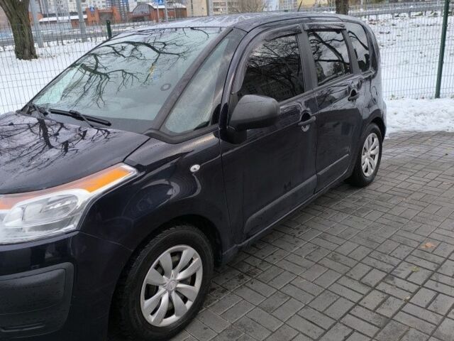 Синий Ситроен С3, объемом двигателя 1.4 л и пробегом 153 тыс. км за 6600 $, фото 1 на Automoto.ua