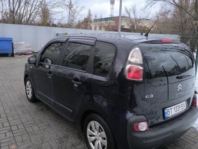 Синий Ситроен С3, объемом двигателя 1.4 л и пробегом 153 тыс. км за 6600 $, фото 2 на Automoto.ua