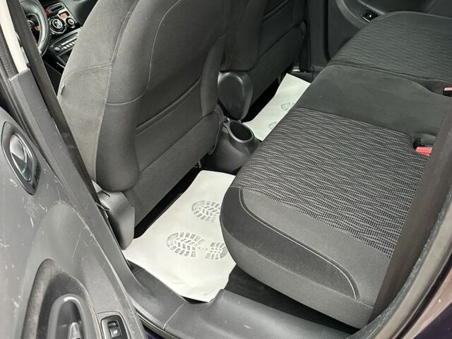 Синій Сітроен С3, об'ємом двигуна 1.6 л та пробігом 237 тис. км за 6550 $, фото 14 на Automoto.ua