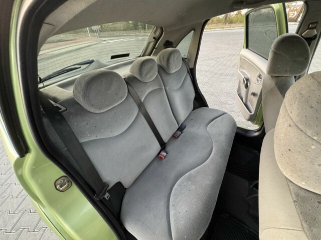 Зелений Сітроен С3, об'ємом двигуна 1.1 л та пробігом 195 тис. км за 2999 $, фото 10 на Automoto.ua