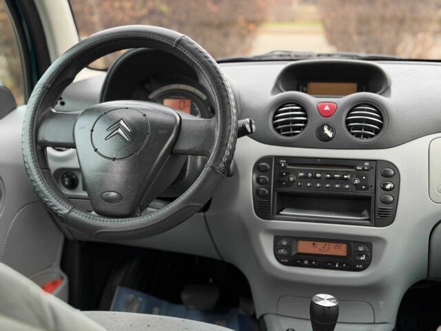 Зелений Сітроен С3, об'ємом двигуна 1.4 л та пробігом 224 тис. км за 4800 $, фото 15 на Automoto.ua