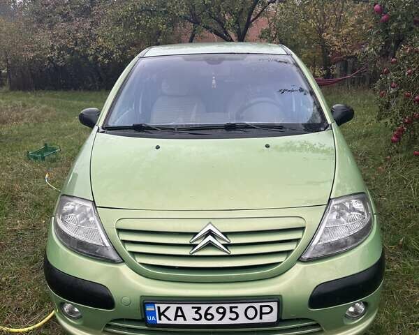Зелений Сітроен С3, об'ємом двигуна 1.36 л та пробігом 182 тис. км за 3700 $, фото 1 на Automoto.ua