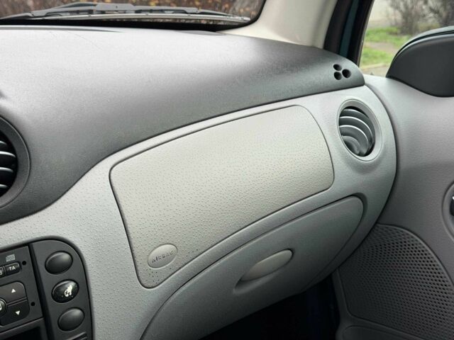 Зелений Сітроен С3, об'ємом двигуна 1.4 л та пробігом 224 тис. км за 4800 $, фото 19 на Automoto.ua