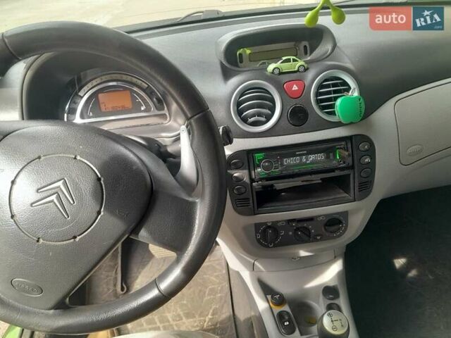 Зеленый Ситроен С3, объемом двигателя 1.59 л и пробегом 160 тыс. км за 3000 $, фото 5 на Automoto.ua