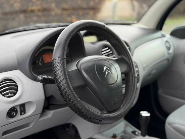 Зелений Сітроен С3, об'ємом двигуна 1.4 л та пробігом 224 тис. км за 4800 $, фото 12 на Automoto.ua