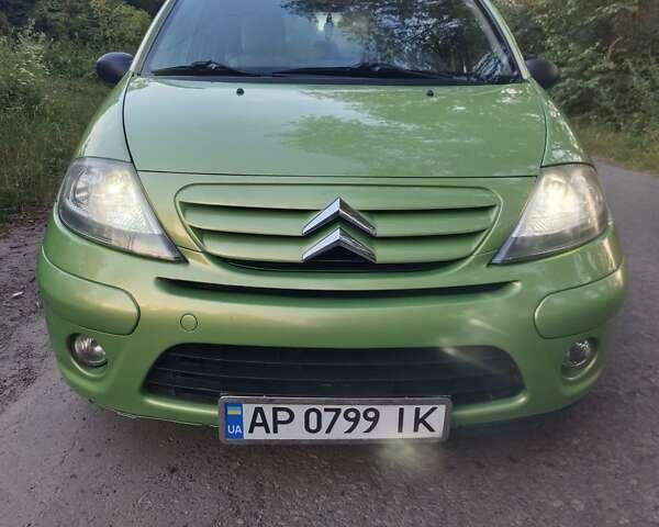 Зелений Сітроен С3, об'ємом двигуна 1.4 л та пробігом 204 тис. км за 4400 $, фото 4 на Automoto.ua