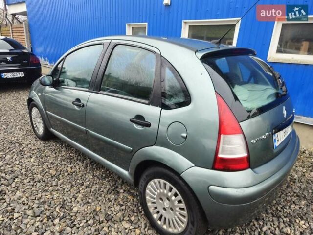 Зелений Сітроен С3, об'ємом двигуна 1.36 л та пробігом 250 тис. км за 2200 $, фото 3 на Automoto.ua