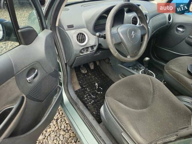 Зелений Сітроен С3, об'ємом двигуна 1.36 л та пробігом 250 тис. км за 2200 $, фото 5 на Automoto.ua