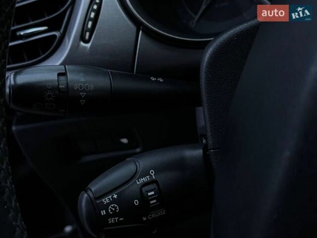 Зелений Сітроен С3, об'ємом двигуна 1.56 л та пробігом 270 тис. км за 5500 $, фото 10 на Automoto.ua