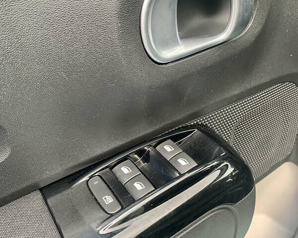 Зеленый Ситроен С3, объемом двигателя 1.56 л и пробегом 117 тыс. км за 10200 $, фото 11 на Automoto.ua