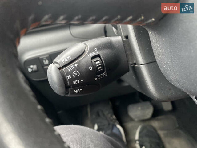 Оранжевый Ситроен С3, объемом двигателя 1.2 л и пробегом 110 тыс. км за 13300 $, фото 18 на Automoto.ua