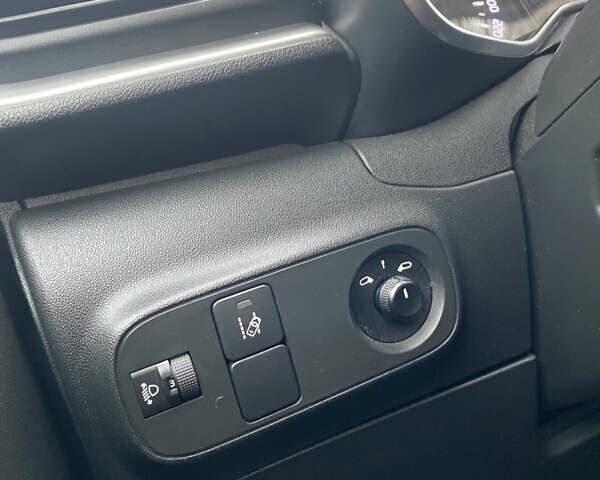 Оранжевый Ситроен С3, объемом двигателя 1.2 л и пробегом 110 тыс. км за 13300 $, фото 17 на Automoto.ua