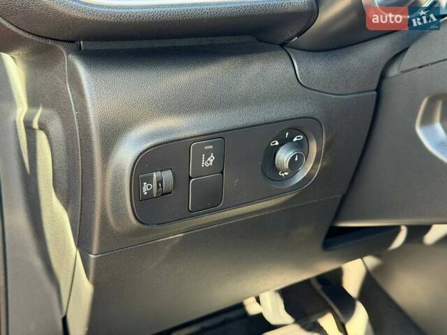 Оранжевый Ситроен С3, объемом двигателя 1.2 л и пробегом 56 тыс. км за 15700 $, фото 37 на Automoto.ua