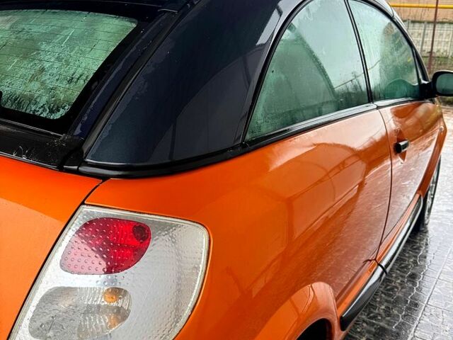 Оранжевый Ситроен С3, объемом двигателя 1.4 л и пробегом 132 тыс. км за 4100 $, фото 1 на Automoto.ua