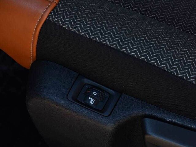 Оранжевый Ситроен С3, объемом двигателя 1.2 л и пробегом 56 тыс. км за 15750 $, фото 13 на Automoto.ua