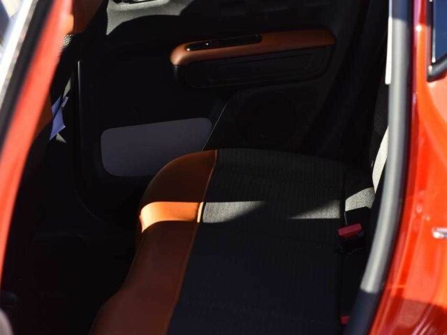 Оранжевый Ситроен С3, объемом двигателя 1.2 л и пробегом 56 тыс. км за 15750 $, фото 19 на Automoto.ua