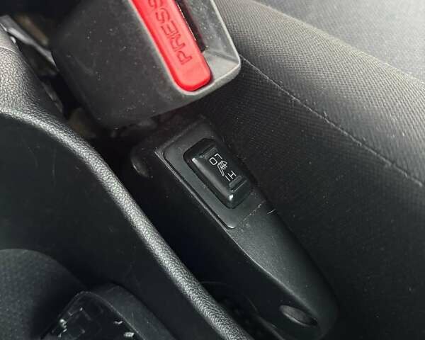 Белый Ситроен С4 Аиркросс, объемом двигателя 2 л и пробегом 234 тыс. км за 10000 $, фото 25 на Automoto.ua