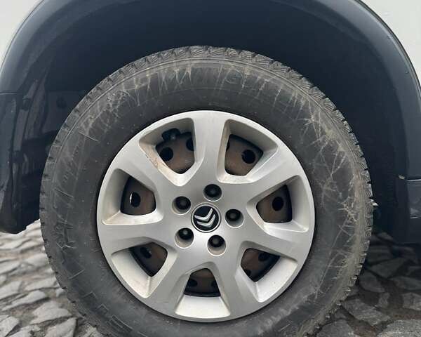 Белый Ситроен С4 Аиркросс, объемом двигателя 2 л и пробегом 234 тыс. км за 10000 $, фото 38 на Automoto.ua