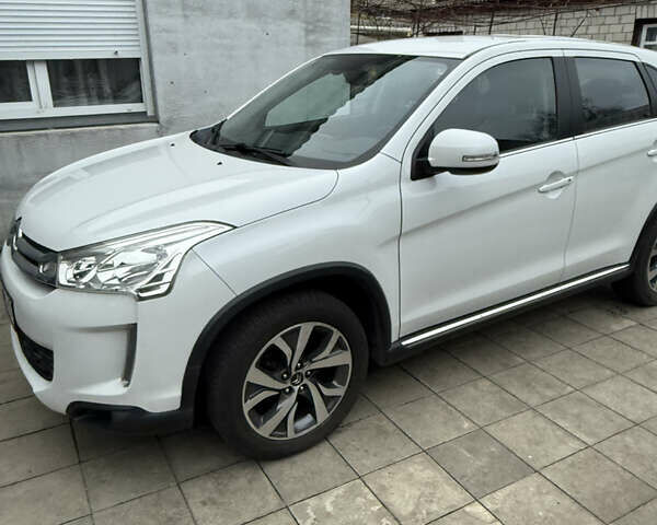 Білий Сітроен С4 Аіркросс, об'ємом двигуна 1.8 л та пробігом 143 тис. км за 12000 $, фото 1 на Automoto.ua