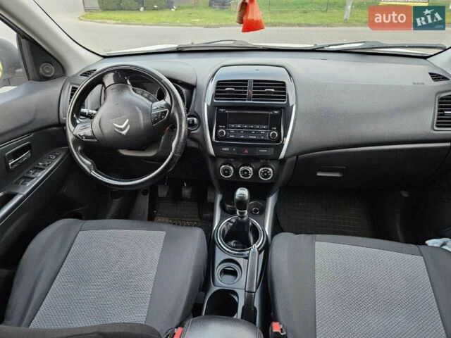 Белый Ситроен С4 Аиркросс, объемом двигателя 1.6 л и пробегом 161 тыс. км за 8900 $, фото 7 на Automoto.ua