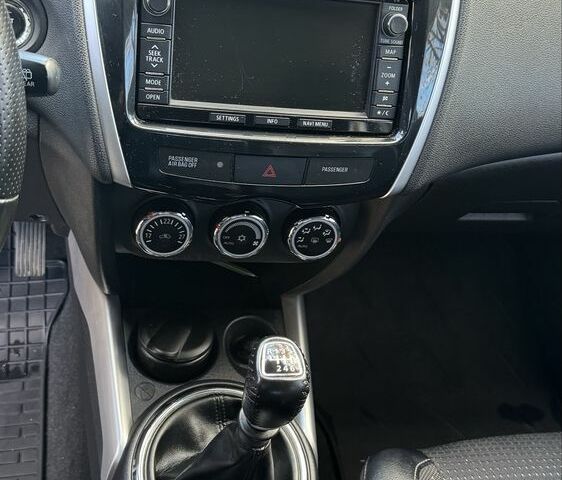 Білий Сітроен С4 Аіркросс, об'ємом двигуна 1.8 л та пробігом 265 тис. км за 11000 $, фото 11 на Automoto.ua