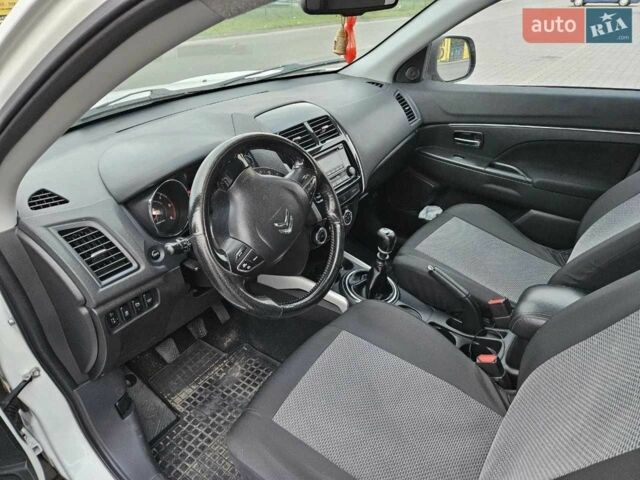 Белый Ситроен С4 Аиркросс, объемом двигателя 1.6 л и пробегом 161 тыс. км за 8900 $, фото 8 на Automoto.ua