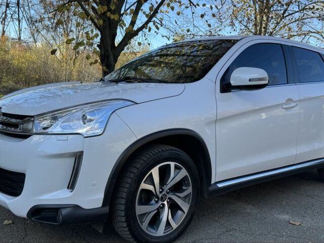 Білий Сітроен С4 Аіркросс, об'ємом двигуна 1.8 л та пробігом 265 тис. км за 11000 $, фото 2 на Automoto.ua