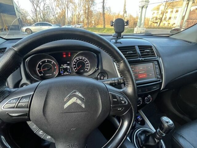 Коричневый Ситроен С4 Аиркросс, объемом двигателя 1.8 л и пробегом 252 тыс. км за 13000 $, фото 17 на Automoto.ua