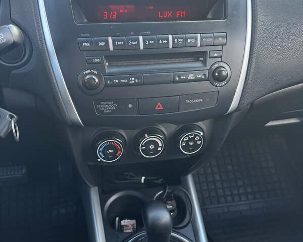 Серый Ситроен С4 Аиркросс, объемом двигателя 2 л и пробегом 115 тыс. км за 10700 $, фото 16 на Automoto.ua