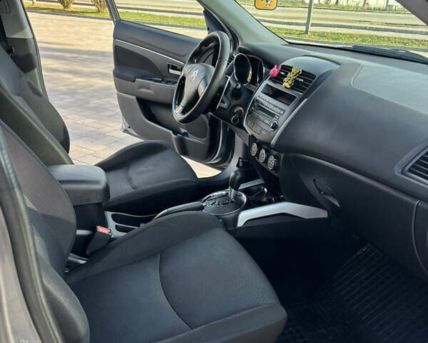 Серый Ситроен С4 Аиркросс, объемом двигателя 2 л и пробегом 115 тыс. км за 10700 $, фото 14 на Automoto.ua