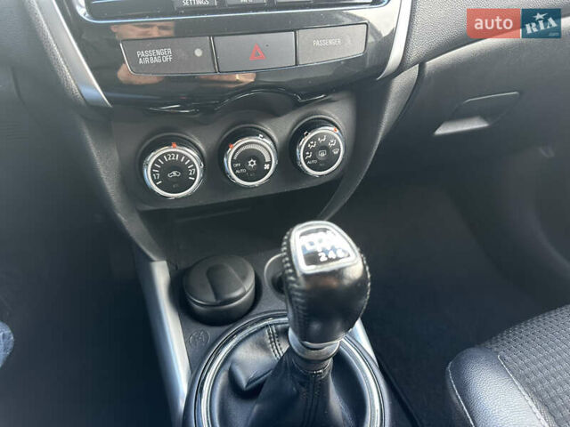 Сірий Сітроен С4 Аіркросс, об'ємом двигуна 1.6 л та пробігом 206 тис. км за 12300 $, фото 44 на Automoto.ua