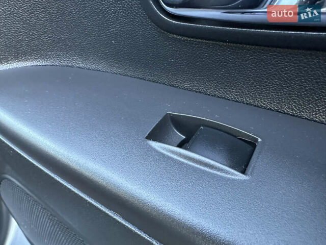 Серый Ситроен С4 Аиркросс, объемом двигателя 1.6 л и пробегом 192 тыс. км за 11999 $, фото 114 на Automoto.ua