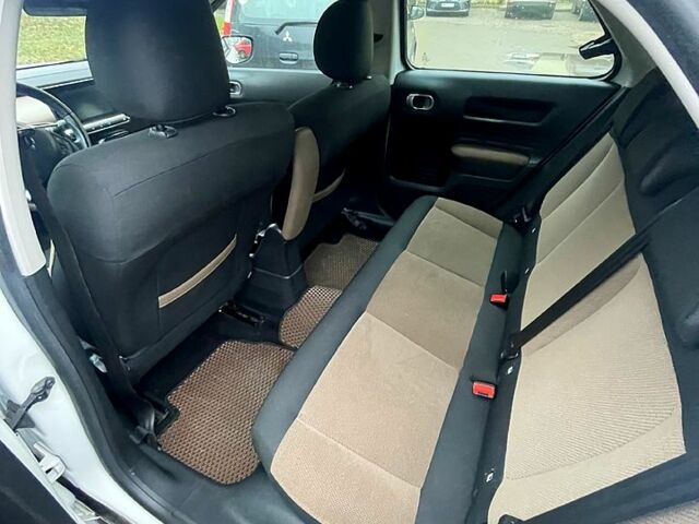 Білий Сітроен C4 Кактус, об'ємом двигуна 1.2 л та пробігом 21000 тис. км за 7800 $, фото 4 на Automoto.ua