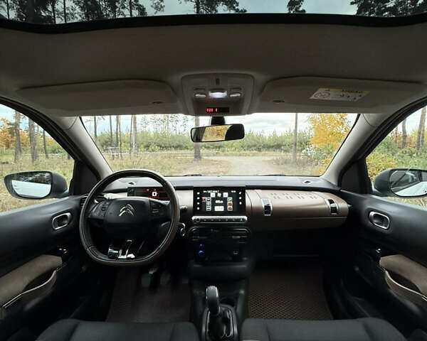 Сітроен C4 Кактус 2014 у Києві на Automoto.ua Білий Сітроен C4 Кактус, об'ємом двигуна 1.56 л та пробігом 263 тис. км за 8700 $, фото 16 на Automoto.ua
