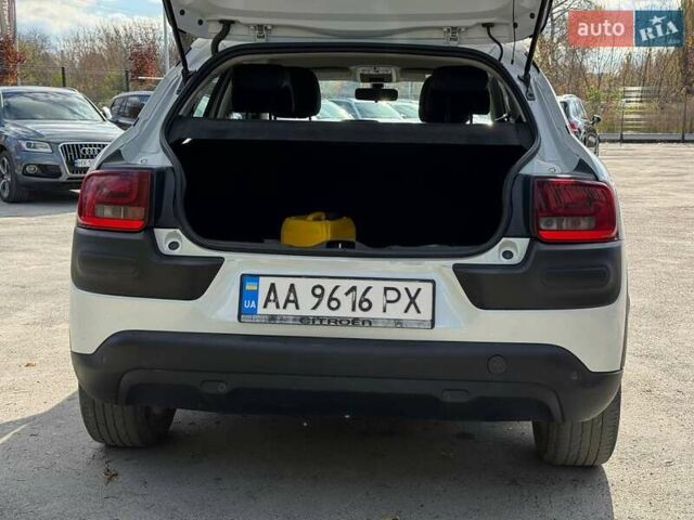 Сітроен C4 Кактус 2014 у Каменце-Подольском на Automoto.ua Білий Сітроен C4 Кактус, об'ємом двигуна 1.56 л та пробігом 215 тис. км за 9300 $, фото 10 на Automoto.ua