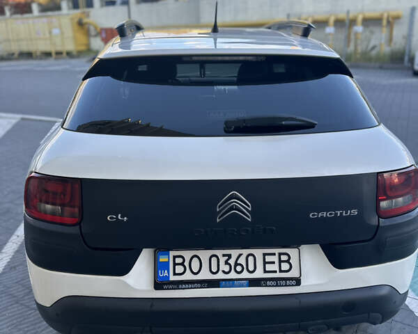 Белый Ситроен C4 Кактус, объемом двигателя 1.2 л и пробегом 130 тыс. км за 9500 $, фото 2 на Automoto.ua