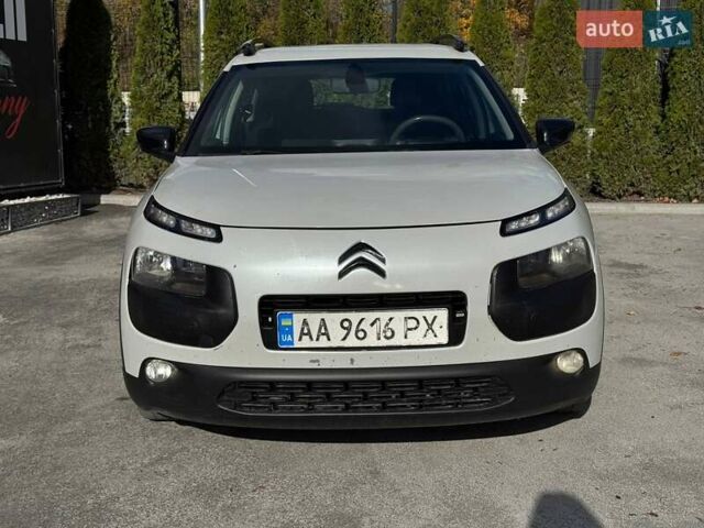 Сітроен C4 Кактус 2014 у Каменце-Подольском на Automoto.ua Білий Сітроен C4 Кактус, об'ємом двигуна 1.56 л та пробігом 215 тис. км за 9300 $, фото 3 на Automoto.ua