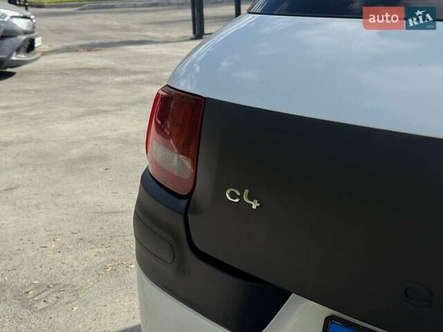 Сітроен C4 Кактус 2014 у Каменце-Подольском на Automoto.ua Білий Сітроен C4 Кактус, об'ємом двигуна 1.56 л та пробігом 215 тис. км за 9300 $, фото 8 на Automoto.ua