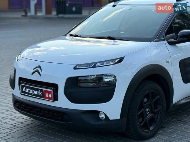 Белый Ситроен C4 Кактус, объемом двигателя 1.2 л и пробегом 128 тыс. км за 10940 $, фото 3 на Automoto.ua